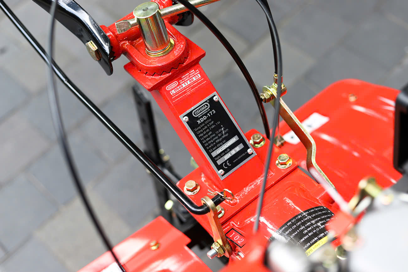 Máy xới đất cầm tay nhỏ gọn hiệu quả cao ở Nam Định - Ảnh tư liệu tại TAN LUA